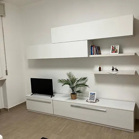 -la Casa Di Elio- -centrale Tra Milano E Como- * Mariano Comense
